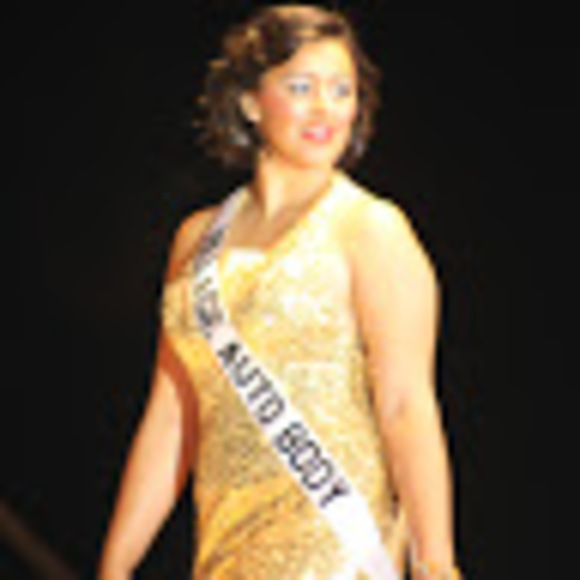 Meet your Posher, Stephenie - Picture 1 of 1